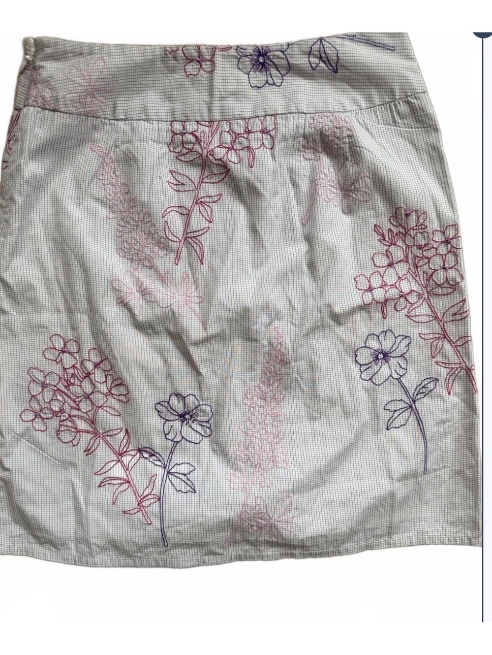 vintage Y2K-era Ann Taylor LOFT embroidered A-line mini sz 0